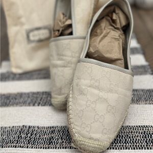 Gucci GG Beige Espadrille Flats | Women’s Size 9